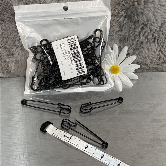 Other - Black Safety Pins - Pack of 30